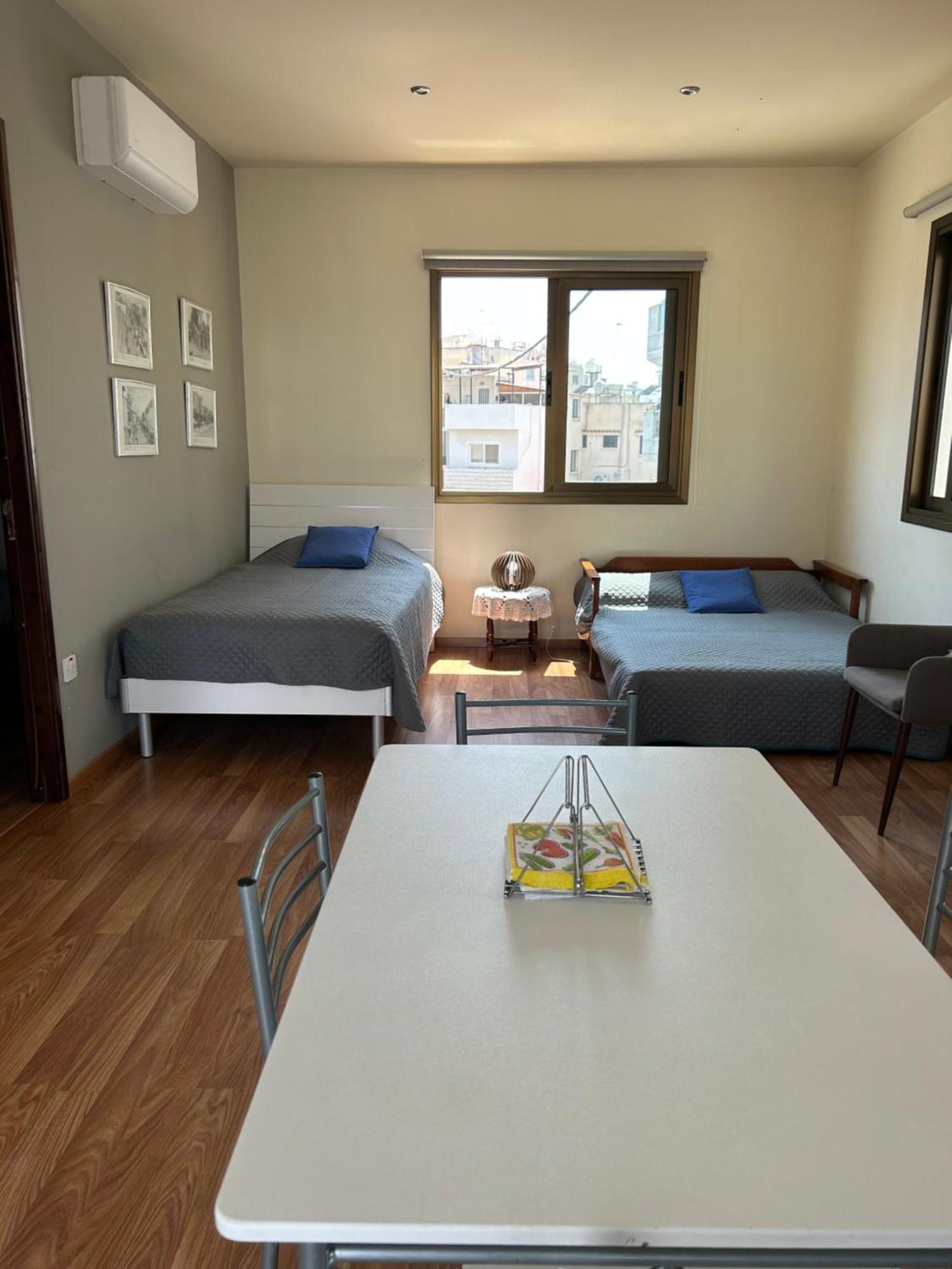 Extremely Comfy Apt With Spacious Private Terrace 10Min Walk To The Beach & In Town Larnaca Exterior photo